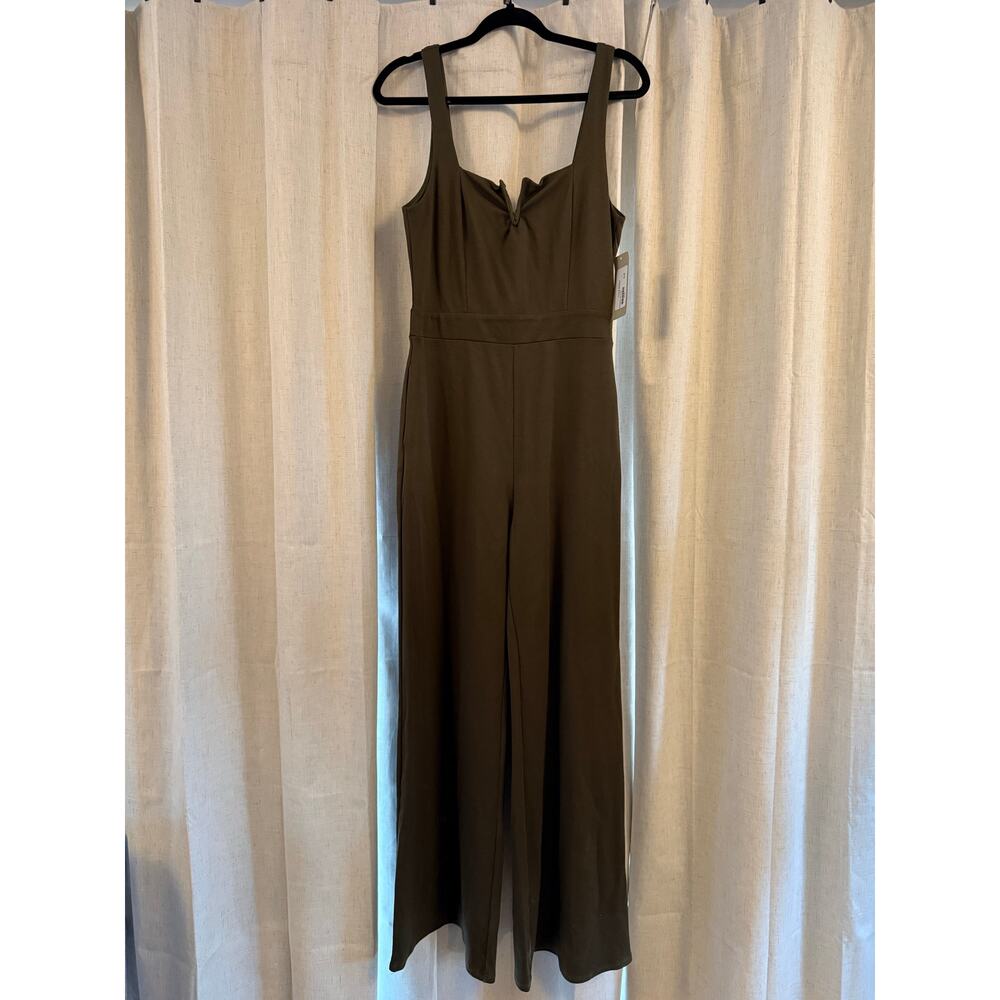 Green jumper By Lizard Thicket Size Large NWT